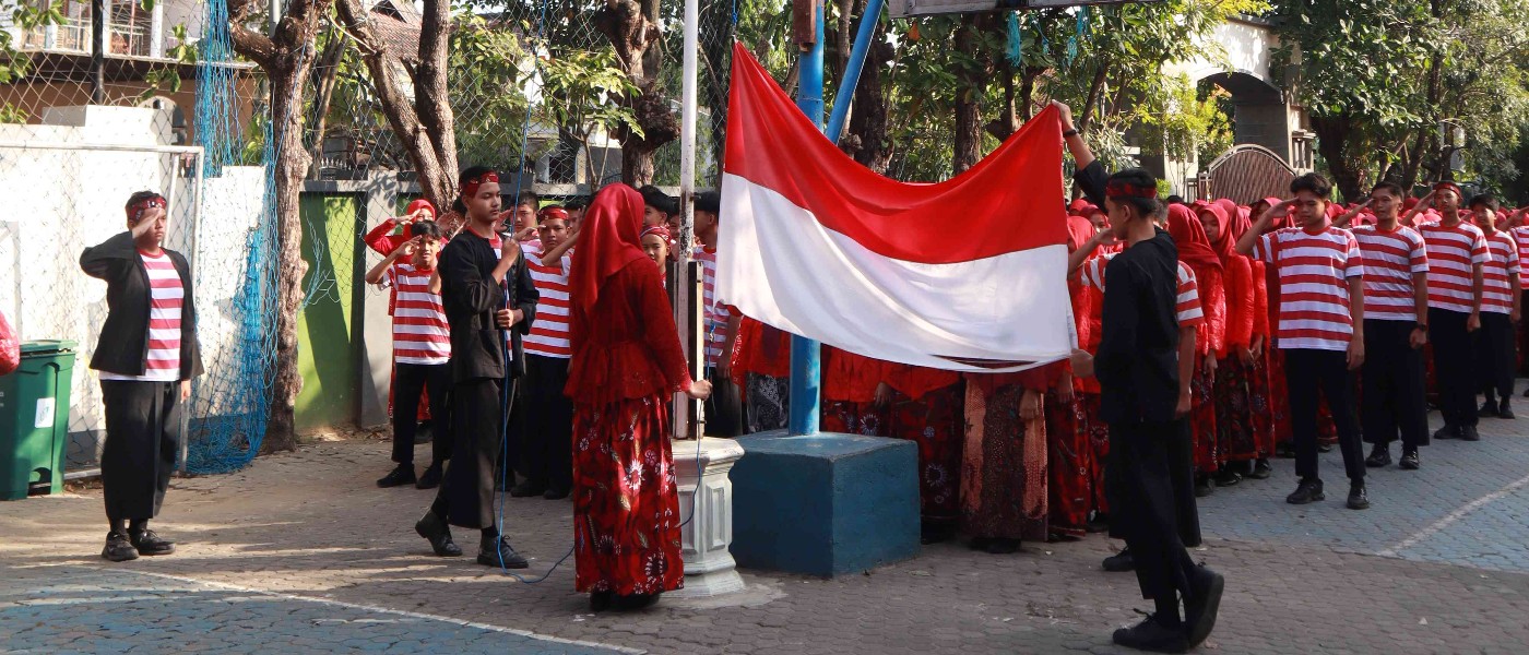 HARDIKNAS 2026 SMPN 2 Pamekasan: Melestarikan Budaya, Menjaga Lingkungan